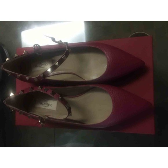 Valentino Garavani Rockstud Pointy Toe Flat Pump - Picture 3 of 5